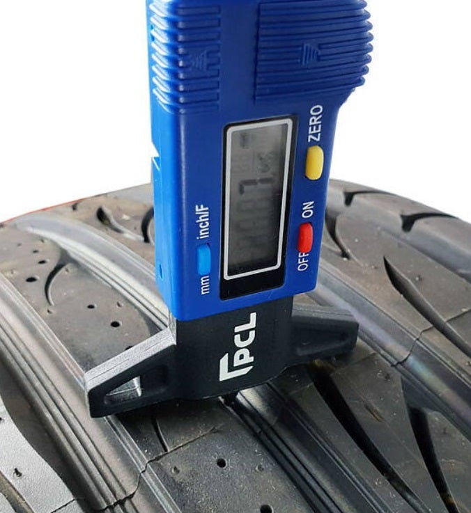 DIGITAL MÖNSTERDJUPSMÄTARE