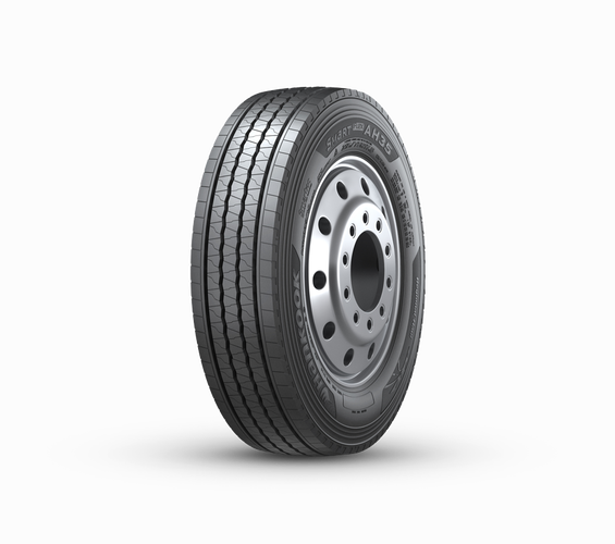 Hankook Smart Flex AH35 styrdäck för lastbil, snett framifrån