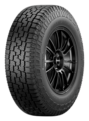 Pirelli Scorpion All Terrain Plus allårsdäck för SUV, 4x4 och pickup i terräng, snett framifrån