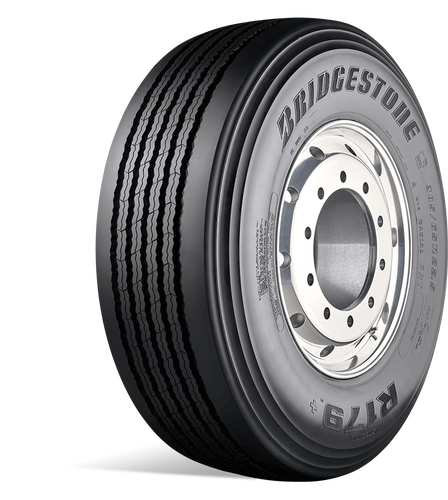 Bridgestone R179+ trailerdäck för lastbil, snett framifrån