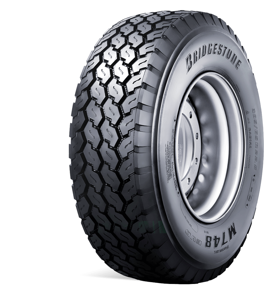 Bridgestone M748 EVO trailerdäck för lastbil, snett framifrån