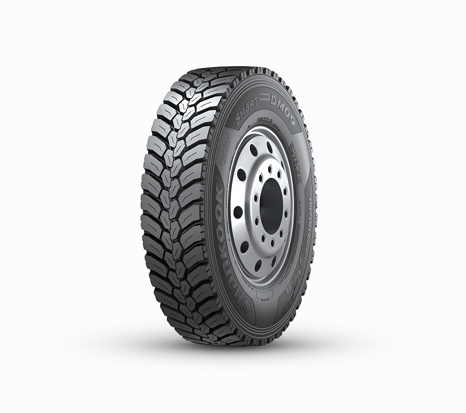Hankook Smart Work DM09 drivdäck för lastbil, snett framifrån
