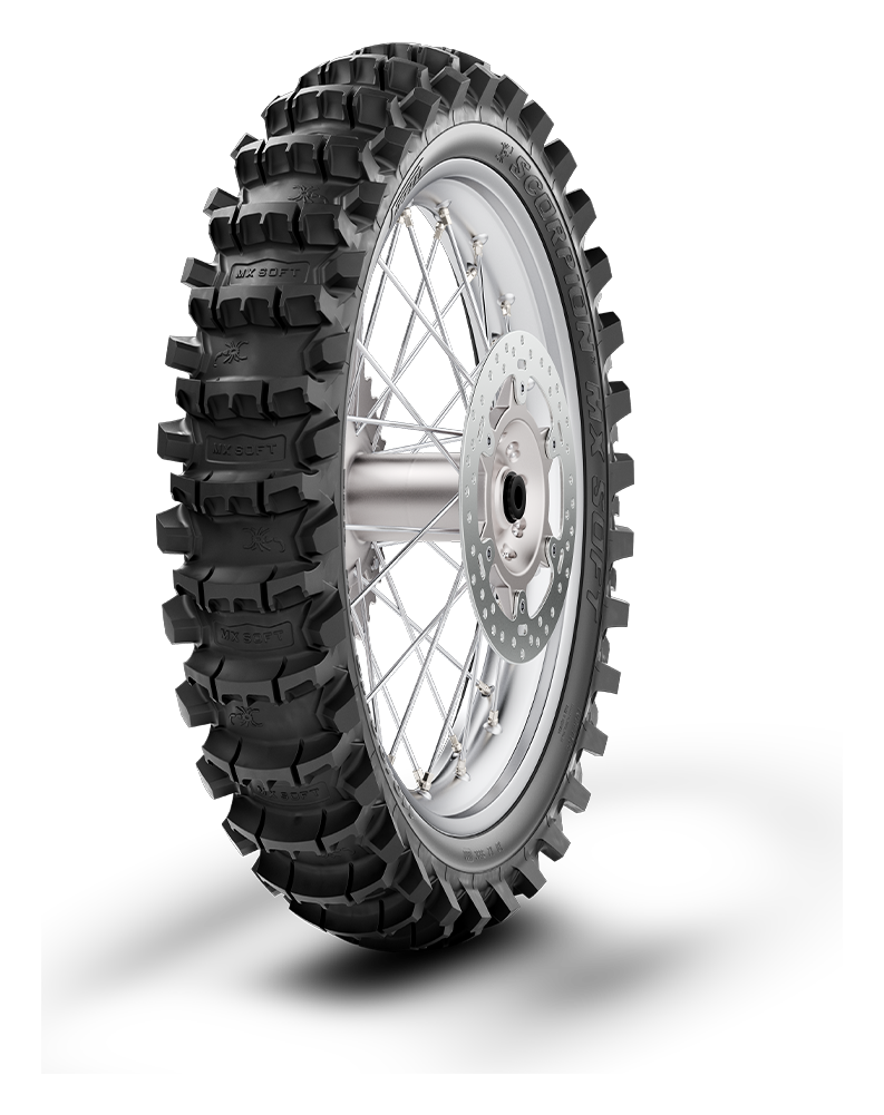 Pirelli Scorpion MX Soft motocrossdäck, snett framifrån
